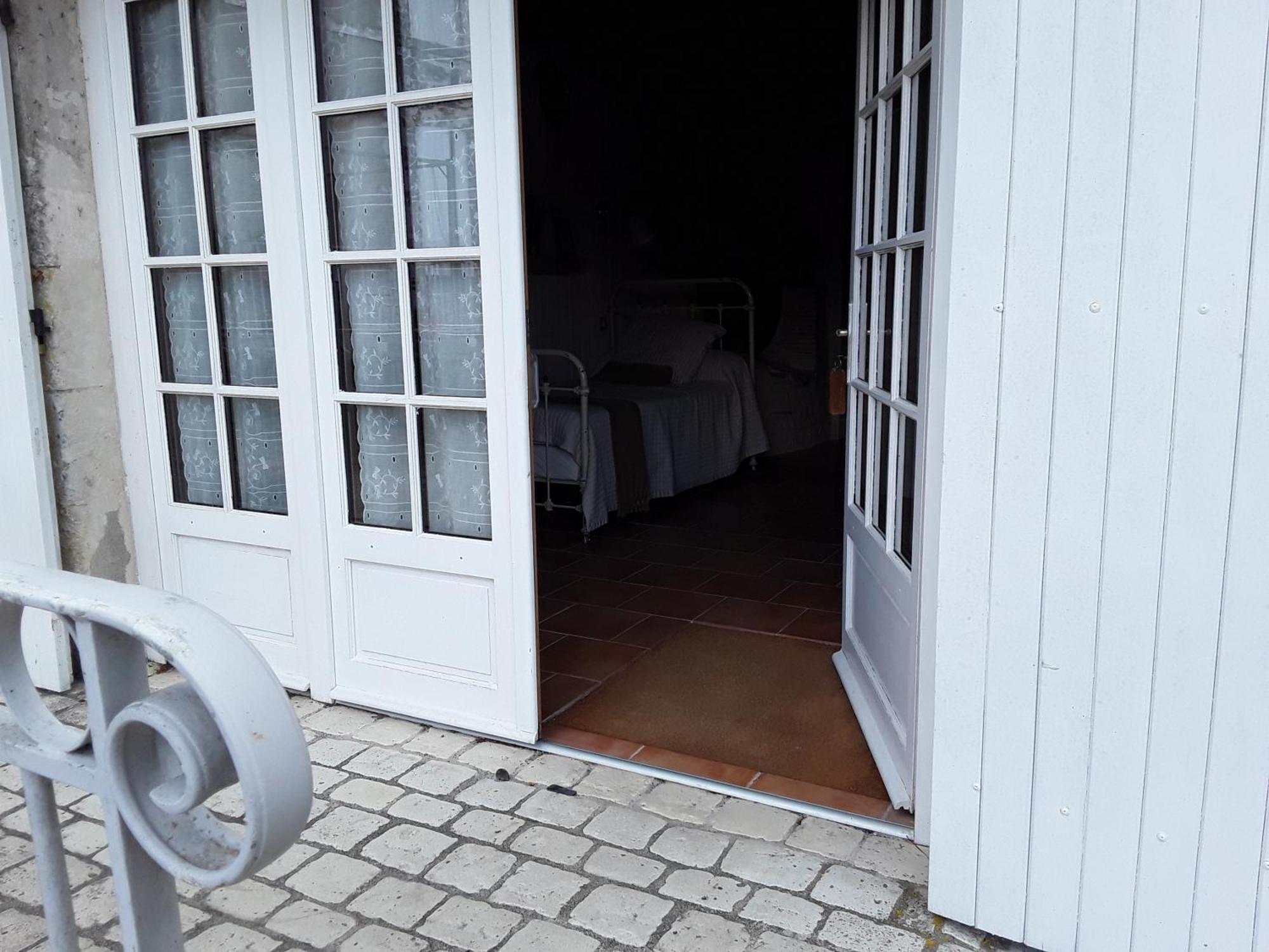 Bed and Breakfast Domaine Les Galards Le Garde Zewnętrze zdjęcie