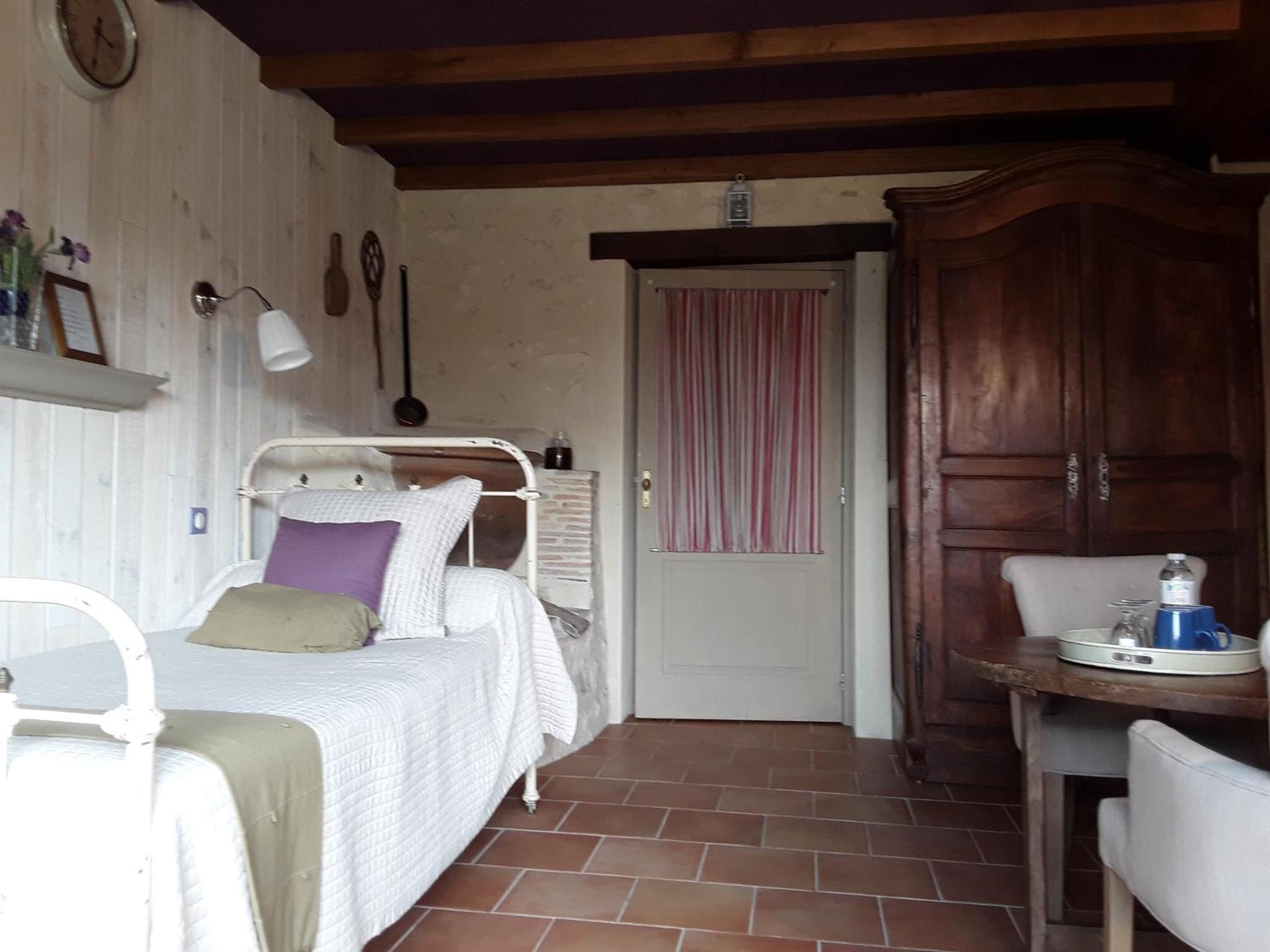 Bed and Breakfast Domaine Les Galards Le Garde Zewnętrze zdjęcie